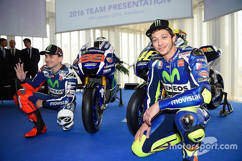 Rossi en Lorenzo in 2017 bij Yamaha houden “lastig”