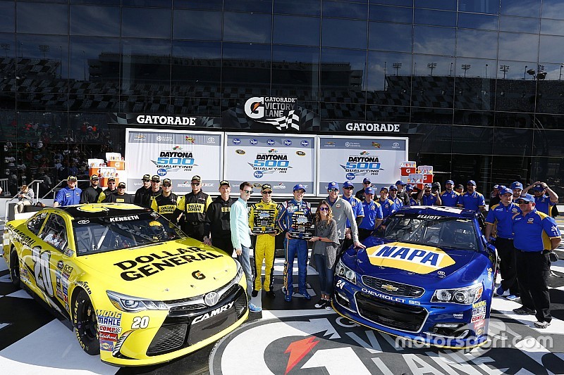 Rookie Chase Elliott holt die Daytona-Pole!