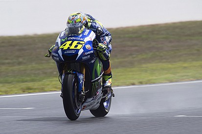 Rossi gaat voorlopig hybride Yamaha gebruiken