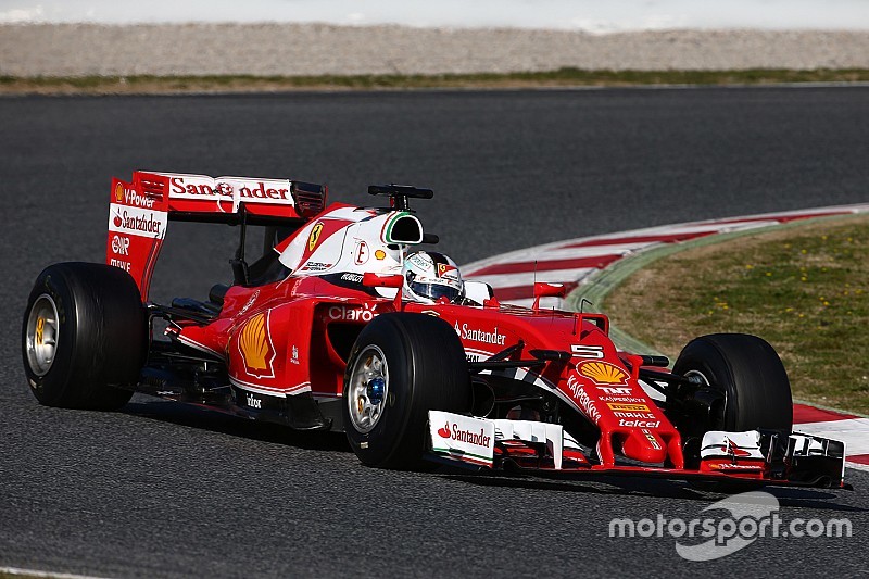 Vettel mantuvo a Ferrari arriba en el final de las pruebas