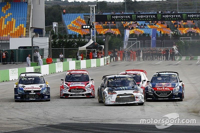 Zeventien auto's in wereldkampioenschap rallycross