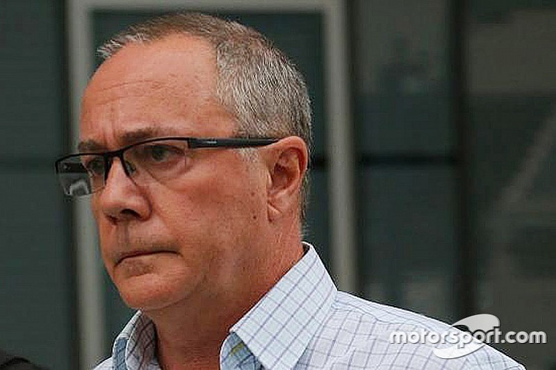 Filho de tricampeão da F1 é condenado por estupro de criança