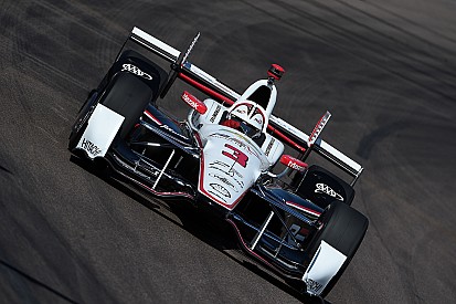 IndyCar Phoenix: Castroneves auf Pole-Position, Crash von Munoz