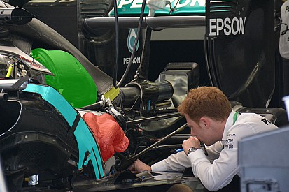 Технический брифинг: что скрыто внутри Mercedes W07