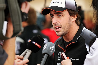 La FIA rechaza la petición de McLaren para que corra Alonso
