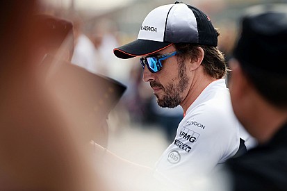 Alonso: "Sento ancora un po' di dolore, ma è sopportabile"