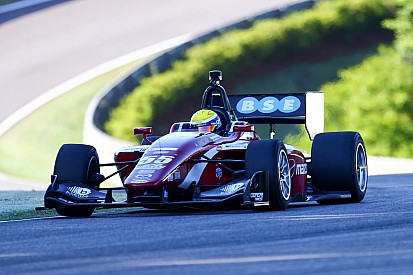 Urrutia logró su primer triunfo en Indy Lights