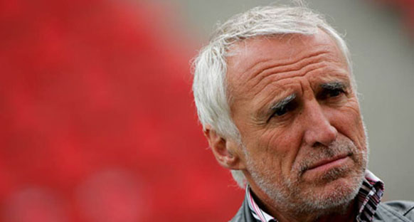 Mateschitz Webber'in takımda kalmasını umuyor