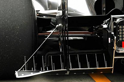 Hamilton McLaren'in yarış hızından memnun