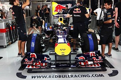 Hindistan Grand Prix 2011 Cumartesi antrenmanları - Vettel lider