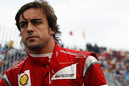 Alonso şampiyonluk savaşında pes etmiyor
