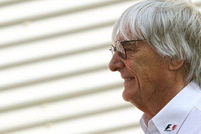 Ecclestone: FIA'nın Bahreyn'e onay vereceğini umuyorum