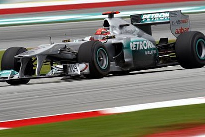 Mercedes ikilisi antrenmanlarda parladı