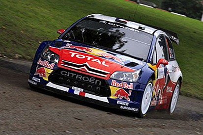 Loeb, lastik patlatan Latvala'dan liderliği devraldı