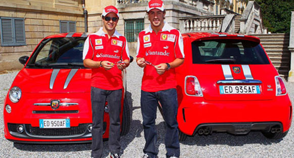 Alonso ve Massa Ferrari'lerini aldı