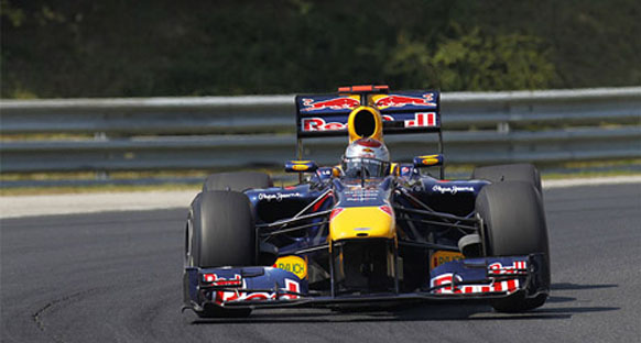 Vettel Macaristan'da da pole pozisyonunda