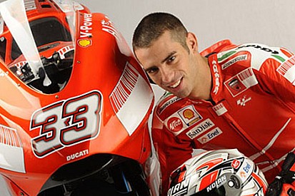 Melandri'nin formu Ducati'de problem oldu