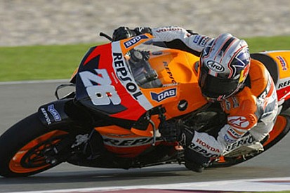 Pedrosa her iki antrenmanda da en hızlısı