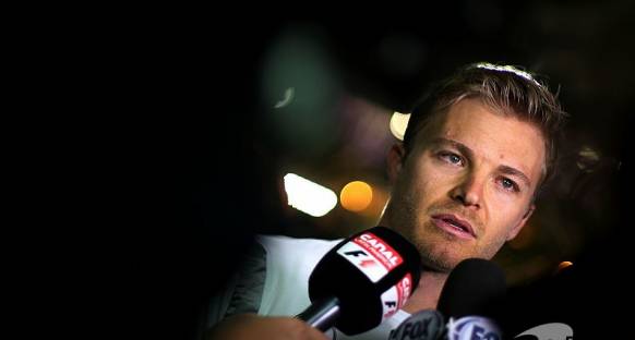Çin'de olaylı ilk antrenmanların lideri Nico Rosberg