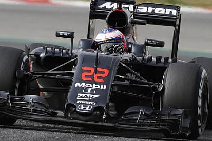 Barcelona testlerinde McLaren-Honda'daki problem ne?