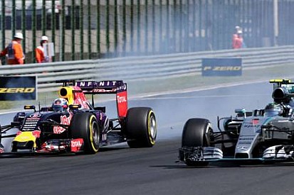Mercedes 'Red Bull hiç resmi olarak motor isteğinde bulunmadı'