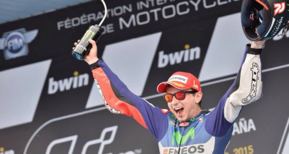 2015 MotoGP şampiyonu Jorge Lorenzo!