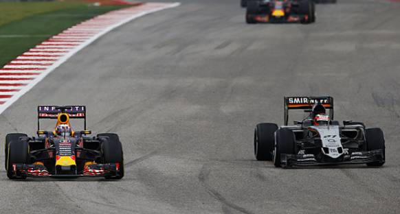 Hulkenberg/Ricciardo Temasına Kanat Hasarı Neden Olmuş