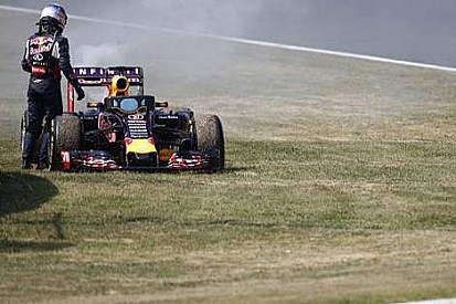 Ricciardo, ikinci kez motor cezası almaya çok yakın