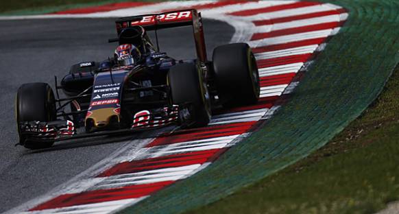 Verstappen: Sadece Mercedes Toro Rosso'dan daha hızlı