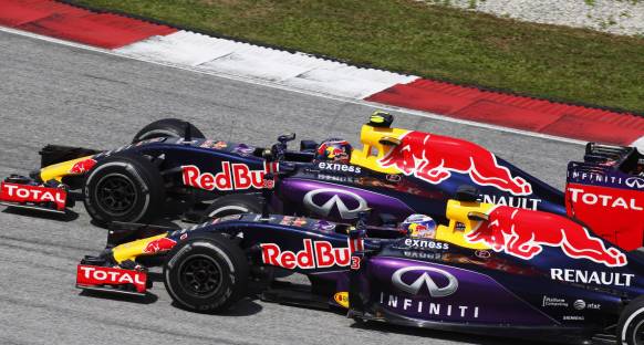 Red Bull pilotları Avusturya'da yeni motor kullanacak