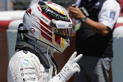 Kanada'da Hamilton rahat kazandı