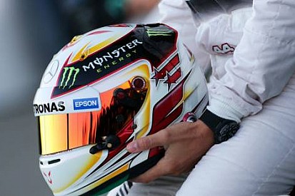 Hamilton, Arai ile olan 20 yıllık anlaşmayı bitirdi