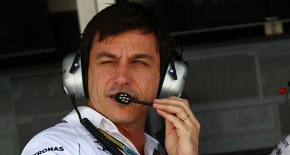 Wolff: Mercedes strateji konusunda esnek olmalı