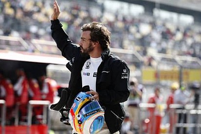 Alonso McLaren'in ilerlemesini övdü