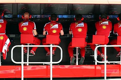 Arrivabene: Ferrari'nin hedefi artık Mercedes