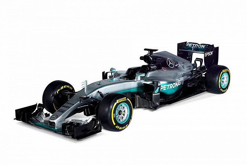 Mercedes показала нове шасі W07