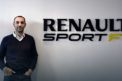Renault: Red Bull не нав'язує нам Ілліена