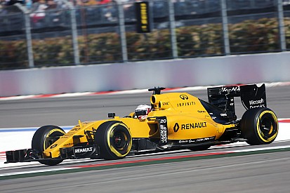 Magnussen votado piloto del día en Rusia
