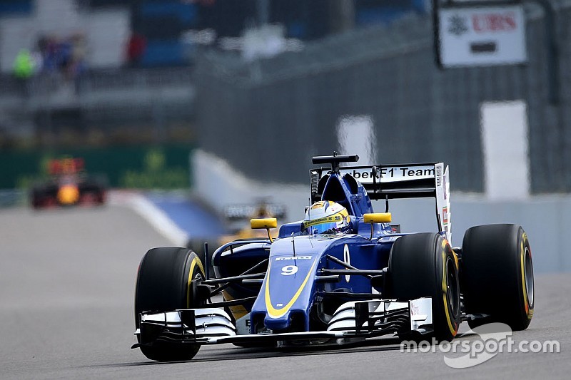 Sauber отказалась от тестов в Барселоне