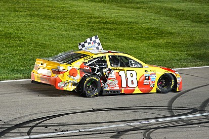 Suspenden a jefe de equipo de Kyle Busch por violar política de seguridad de tuercas