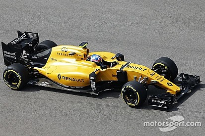 В Renault використали жетони ще перед гонкою в Бахрейні
