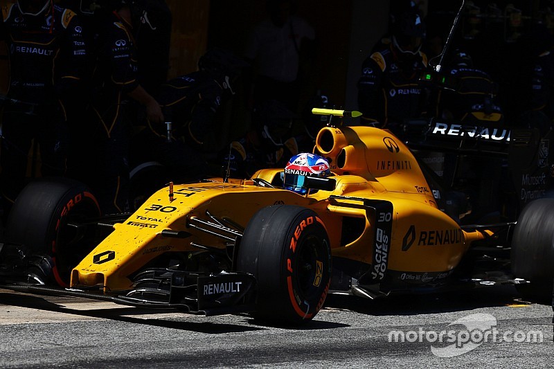 Pressione delle gomme: la Renault non è soddisfatta della situazione