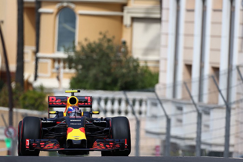 Verstappen vierde in tweede vrije training Monaco, Ricciardo bovenaan