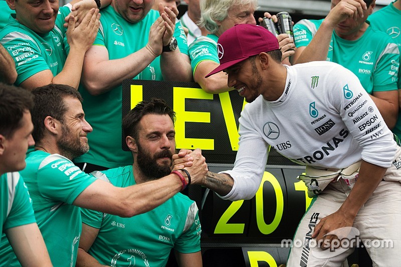 Wolff dice que la relación con Hamilton se fortaleció tras los problemas