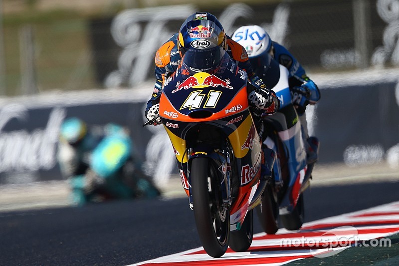 Brad Binder conquista la pole position a Barcellona