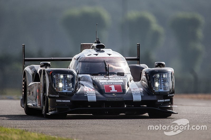 Deelnemers 24 uur van Le Mans testen verder op Bugatti-circuit