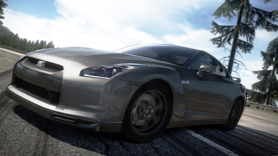 Auto Club Revolution Beta: Mozgásban a Nissan GT-R és a Renault Megane RS