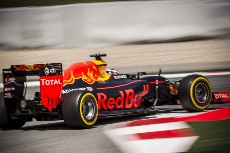 Ricciardo úgy érzi, az új Renault motor előrelépést jelent!