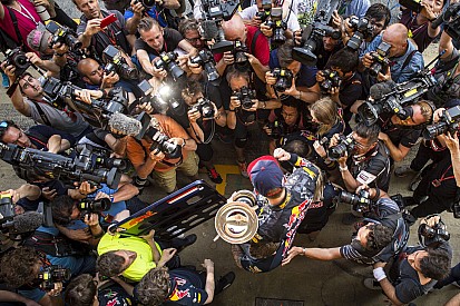 Verstappen bebetonozta magát az F1 világába, követve Vettel útját