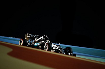 Videón minden idők leggyorsabb köre Bahreinből: Hamilton pole, 2016